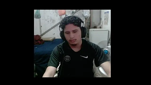 Snapshot of Rodri1k chatting on 02/13/26, 05:14 Rodri1k online show from 02/13/26, 05:14