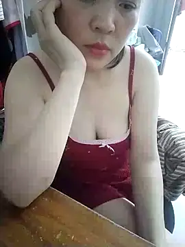 Snapshot of Strawberry-wet chatting on 04/25/26, 05:43 Strawberry-wet online show from 04/25/26, 05:43
