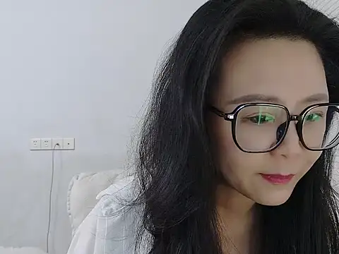 yunchui0101 online show from 02/12/26, 06:08