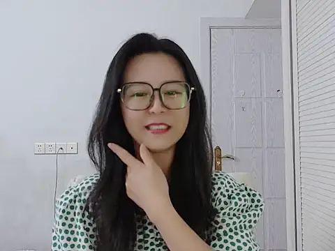 yunchui0101 online show from 02/14/26, 06:21