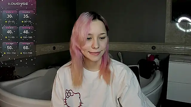 EmilyTrase online show from 04/09/26, 06:19