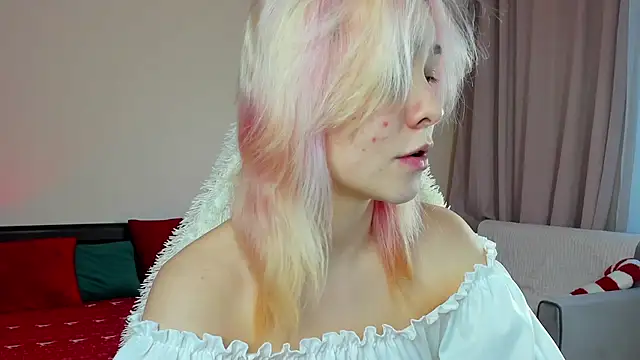 EmilyTrase online show from 04/20/26, 01:41