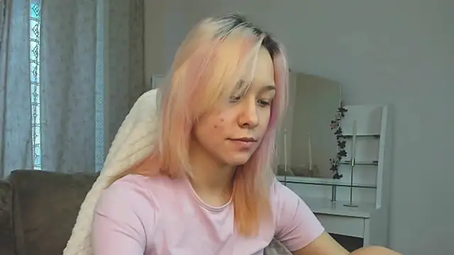 EmilyTrase online show from 04/22/26, 01:19