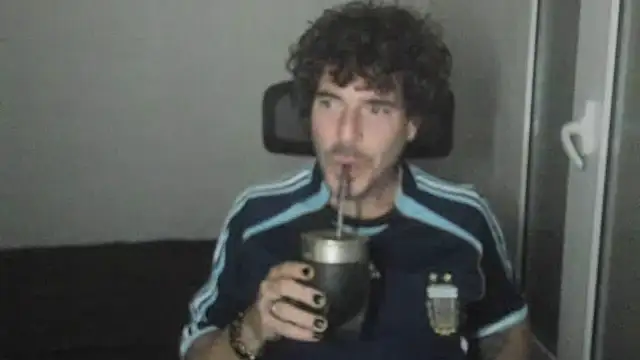 Snapshot of joaquin420_hot chatting on 02/12/26, 04:18 joaquin420 hot online show from 02/12/26, 04:18