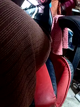 Snapshot of yun_2006 chatting on 02/22/26, 03:51 yun 2006 online show from 02/22/26, 03:51