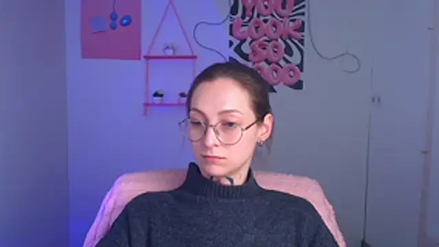 Esmi Winter online show from 04/23/26, 12:29