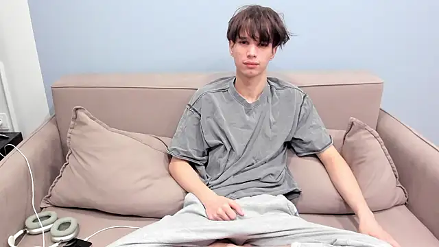 Ur NextDoor Boy online show from 02/20/26, 07:47