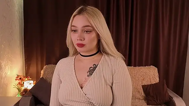 Snapshot of lucyirl chatting on 03/14/26, 05:07 lucyirl online show from 03/14/26, 05:07