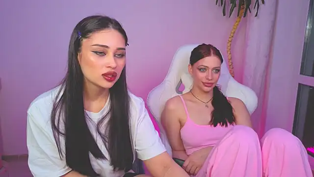 Sofia Plump online show from 04/24/26, 04:31