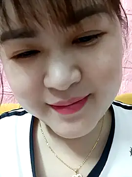 Snapshot of Kee-kimlee chatting on 02/16/26, 02:24 Kee-kimlee online show from 02/16/26, 02:24