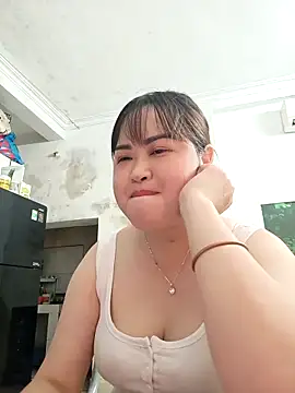 Kee-kimlee online show from 04/11/26, 09:35