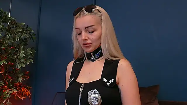 DeeaVIP online show from 04/20/26, 06:05