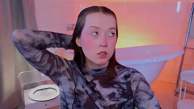 MmollyMay online show from 04/23/26, 10:36