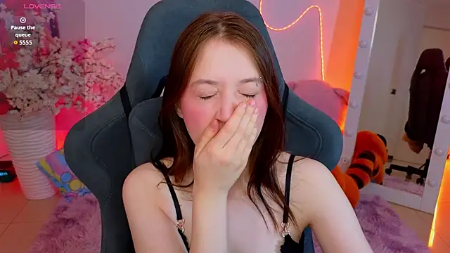 MmollyMay online show from 04/24/26, 10:50