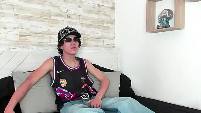 Snapshot of Jordi_Cooper chatting on 02/21/26, 04:02 Jordi Cooper online show from 02/21/26, 04:02