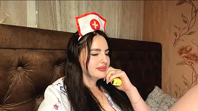 Snapshot of charmybae chatting on 02/25/26, 04:05 charmybae online show from 02/25/26, 04:05