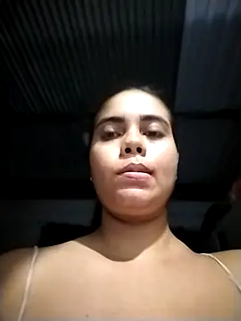 Snapshot of emily_prettygirl chatting on 03/04/26, 02:28 emily prettygirl online show from 03/04/26, 02:28