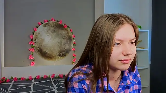 Snapshot of SavannaBomer chatting on 02/16/26, 06:20 SavannaBomer online show from 02/16/26, 06:20