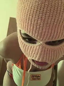 faettaa online show from 02/16/26, 10:22