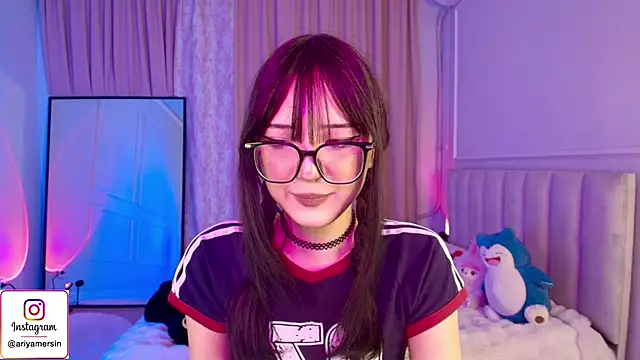 Snapshot of ariyastar chatting on 05/21/26, 02:35 ariyastar online show from 05/21/26, 02:35