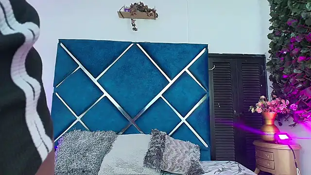 AlexaRousse4u online show from 03/31/26, 02:13