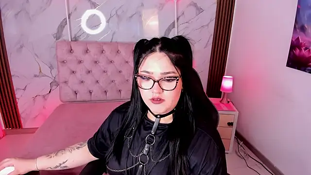 IvonyGarciia online show from 03/18/26, 07:50