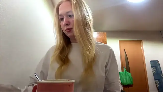 Snapshot of RoseBakeer chatting on 02/19/26, 05:42 RoseBakeer online show from 02/19/26, 05:42