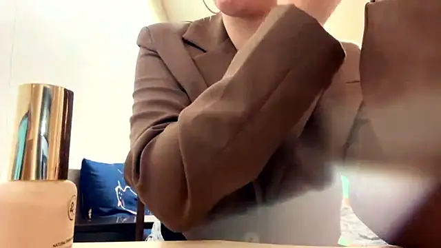 Snapshot of RoseBakeer chatting on 03/01/26, 08:11 RoseBakeer online show from 03/01/26, 08:11