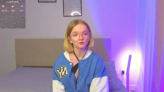 StellaBunny online show from 02/18/26, 01:07