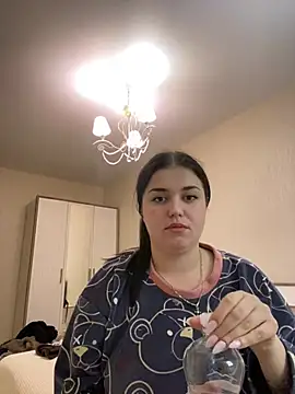 Snapshot of MilaKis chatting on 02/18/26, 07:10 MilaKis online show from 02/18/26, 07:10