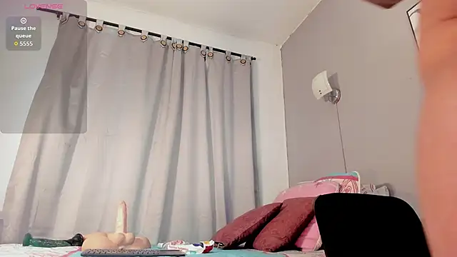 Britanny W online show from 06/01/26, 10:33
