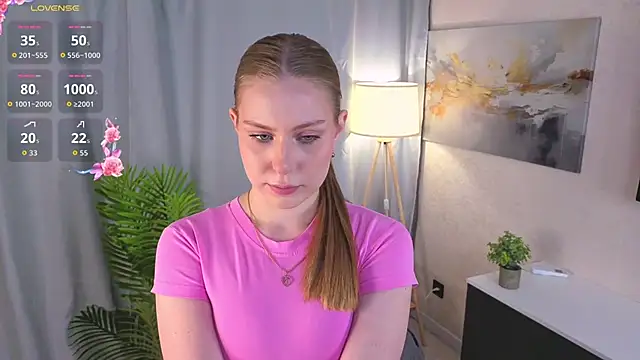 Snapshot of CharityKhamo chatting on 02/20/26, 03:25 CharityKhamo online show from 02/20/26, 03:25