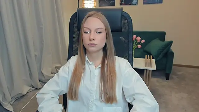 CarmenLipkin online show from 02/12/26, 02:34