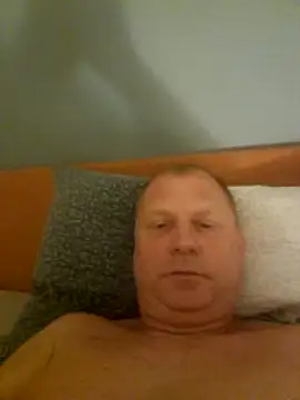 Snapshot of Demik71 chatting on 03/01/26, 09:50 Demik71 online show from 03/01/26, 09:50