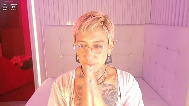 Everlyn sexx online show from 03/21/26, 01:37