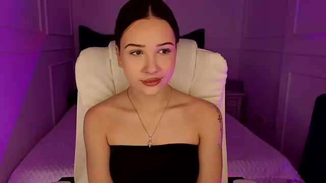 baby brunettee  online show from 03/29/26, 12:16