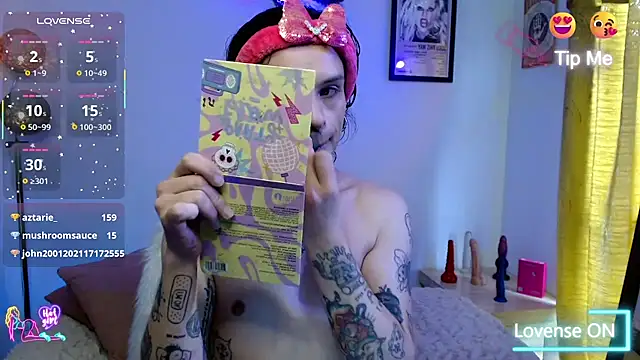 DanniHotBoy02 online show from 05/17/26, 05:31