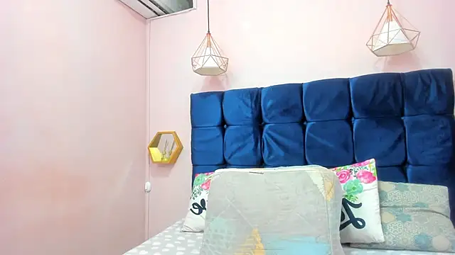 Sexy ebony 1 online show from 04/15/26, 07:58