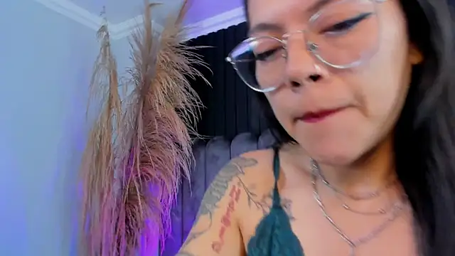 Snapshot of Lanadelrey_1 chatting on 02/20/26, 12:16 Lanadelrey 1 online show from 02/20/26, 12:16