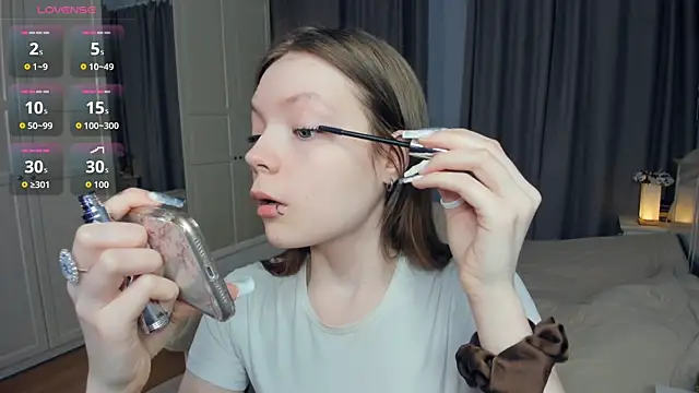 LavenderMitten online show from 04/16/26, 05:52