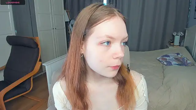 LavenderMitten online show from 06/04/26, 05:57