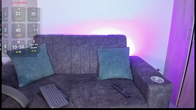 Snapshot of velmoon chatting on 02/26/26, 07:35 velmoon online show from 02/26/26, 07:35