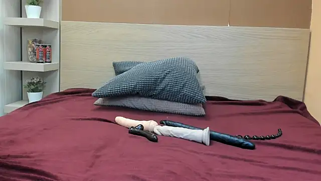 PinkyTwerkyX online show from 12/03/25, 01:20