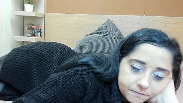 PinkyTwerkyX online show from 12/18/25, 02:34