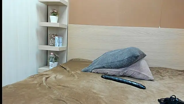 PinkyTwerkyX online show from 04/24/26, 01:57