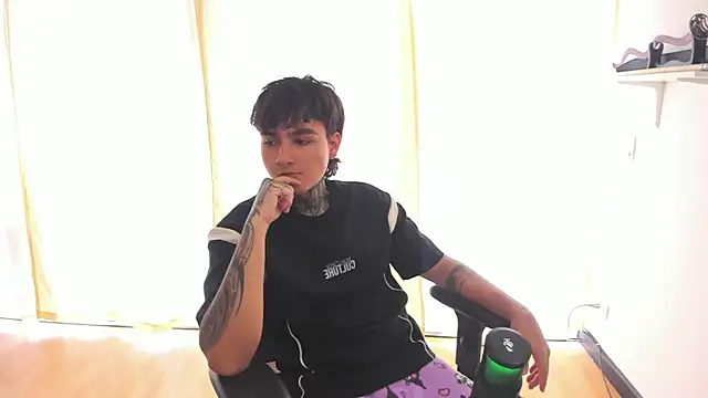 Snapshot of Your_Tao chatting on 02/11/26, 03:17 Your Tao online show from 02/11/26, 03:17