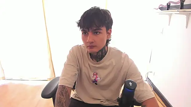 Snapshot of Your_Tao chatting on 02/14/26, 05:43 Your Tao online show from 02/14/26, 05:43