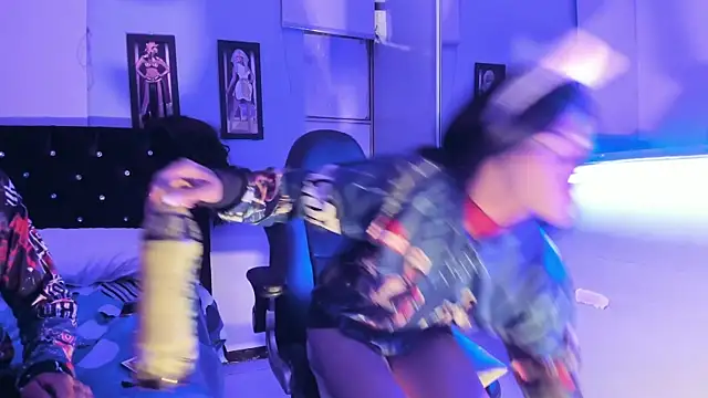 Snapshot of thonixxandluna chatting on 02/11/26, 03:33 thonixxandluna online show from 02/11/26, 03:33