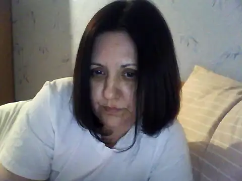 LockyCharm111 online show from 04/05/26, 07:55