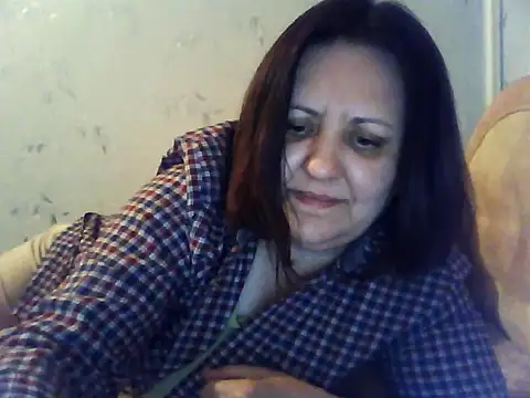 LockyCharm111 online show from 04/21/26, 05:39